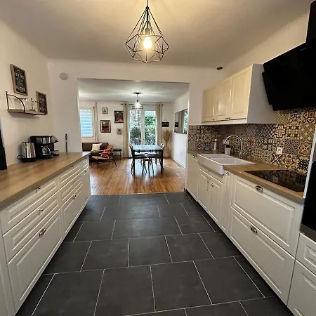 بيت للعطل La Dragonniere Maison Avec Jardin